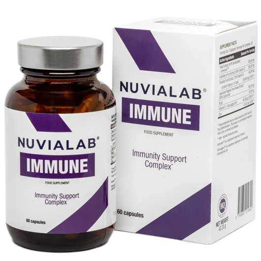 Envase de NuviaLab Immune con una burbuja protectora, simbolizando el refuerzo inmunitario.